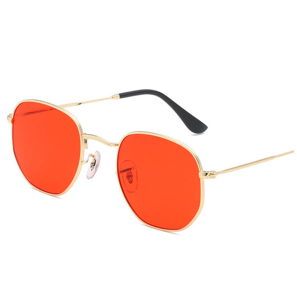 Classic Vintage Sunglasses - Image 2